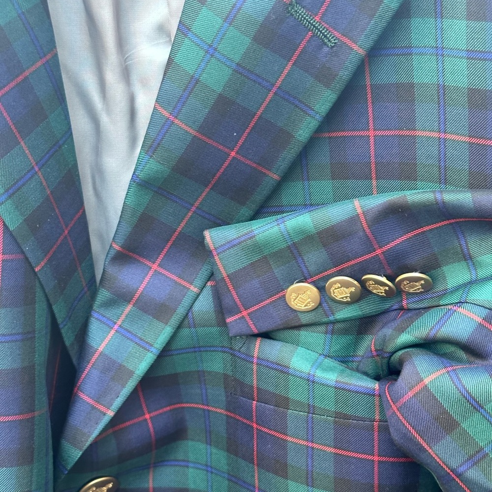 Men burbery coats very good condition